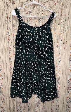 Moon & Stars Celestial Print Tank Top Size M Dark Green Rayon Flowy Boho Cottage